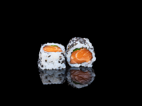 U09. SPICY SALMON 4 PCS