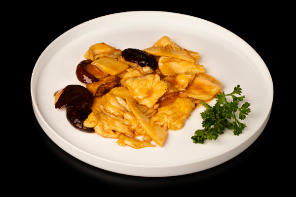 67. CHICKEN WITH BAMBOO SHOOTS AND MUSHROOMS