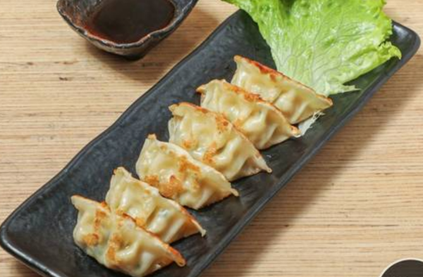 Gyoza au poulet frit 6p 日式鸡肉饺子12
