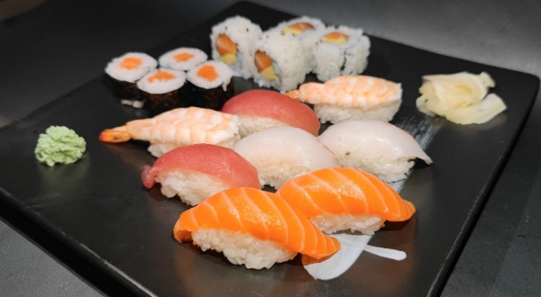 027. SUSHI MEDIO