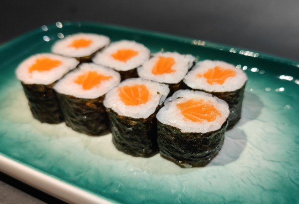 044. SAKE MAKI