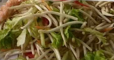 E11. Salade de poulet