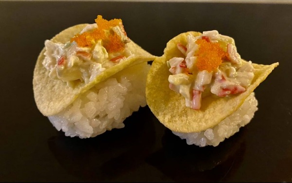 94. Surimi y piña Nacho (4PIEZAS)