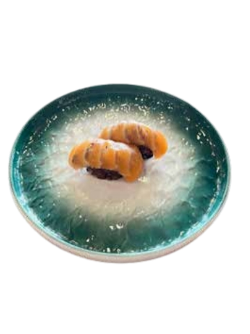 038. Nigiri Riso Venere di Salmone