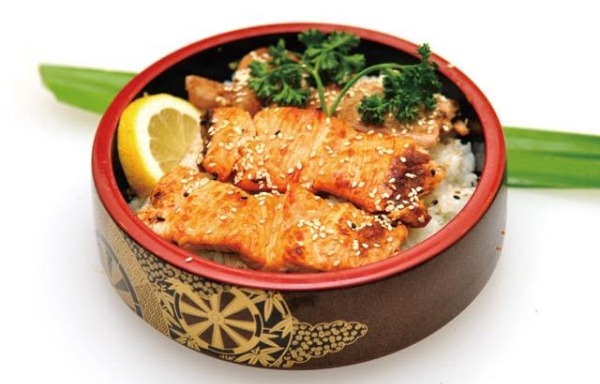 CH4 Chirachi saumon grillé