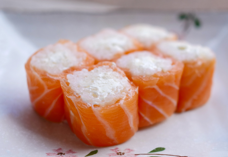 Maki saumon roll cheese