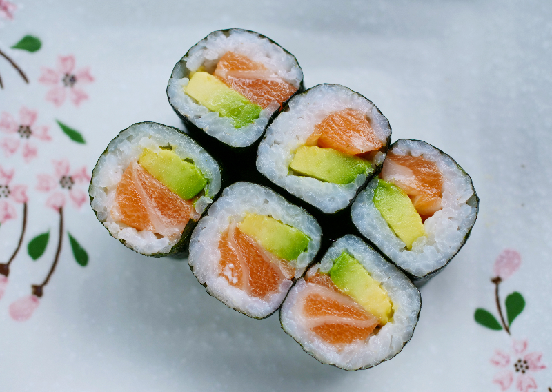 Maki saumon avocat
