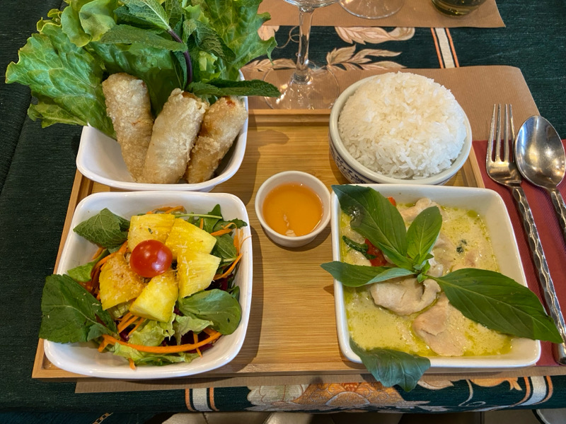 Menu midi A (Poulet curry vert)