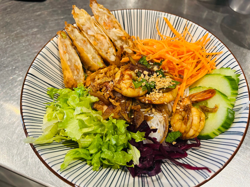 BBCV. BoBun Crevettes avec nêms crevettes
