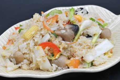 V4. Riz sauté aux légumes
