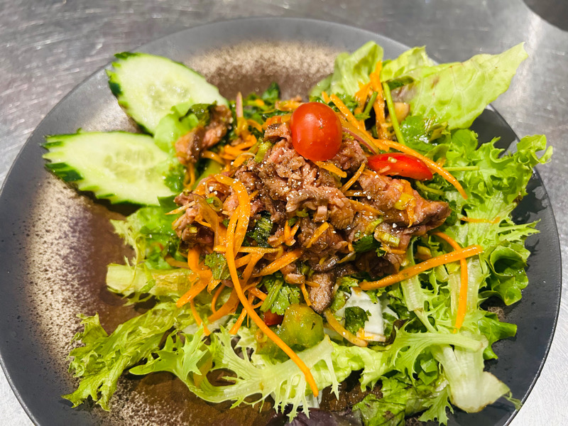 E6. Salade de boeuf