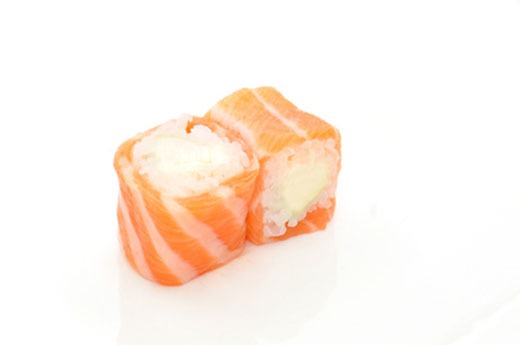 M16. Saumon roll cheese ou avocat