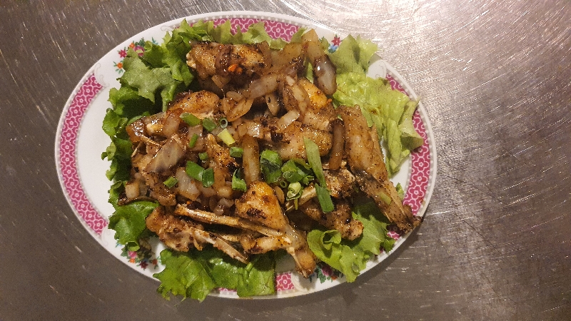 S8-Cuisses de grenouilles au sel & poivre