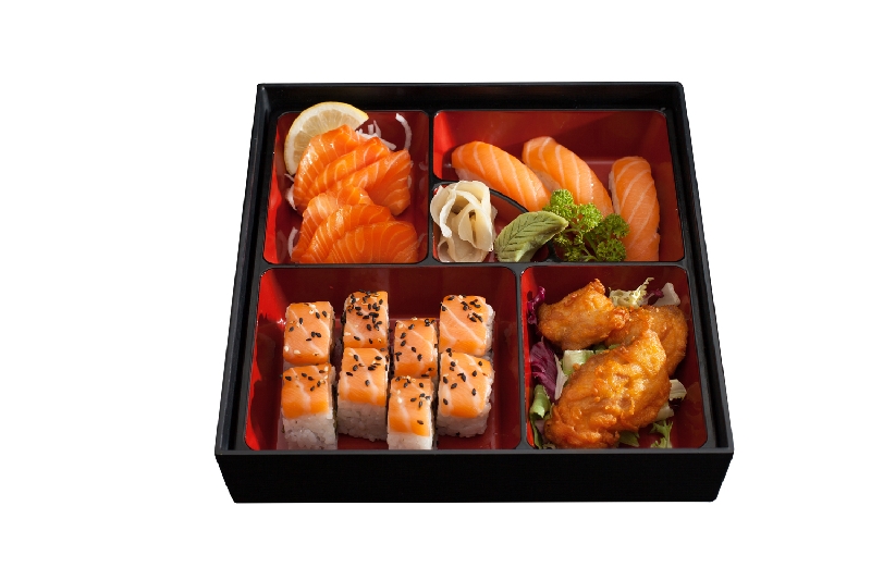 BO3. Bento avec soupe et salade