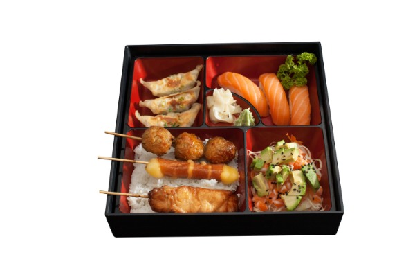 BO1. Bento avec soupe et salade
