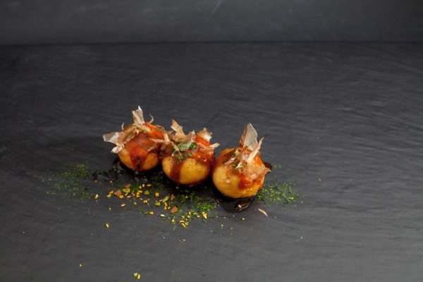 E8. Takoyaki (Boulette de Poulpe) (3 pièces)