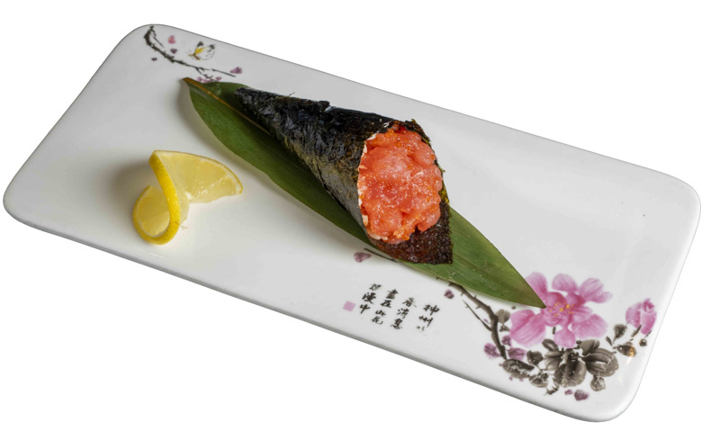 108.TEMAKI SPICY MAGURO