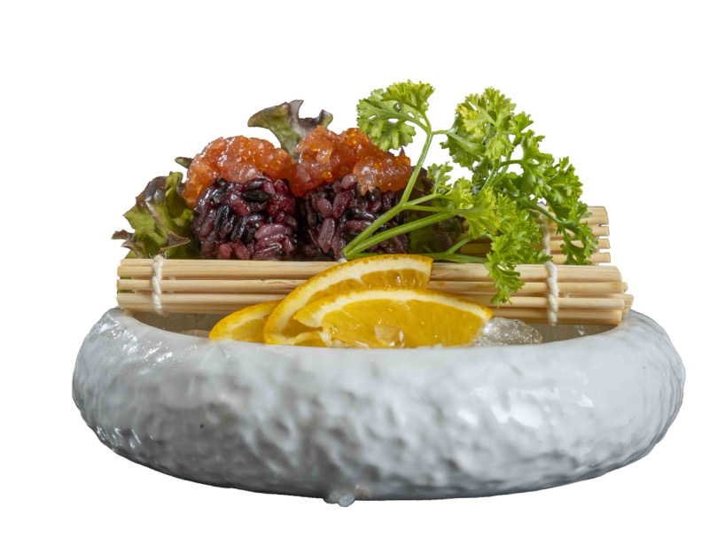 69.GUNKAN BLACK MAGURO