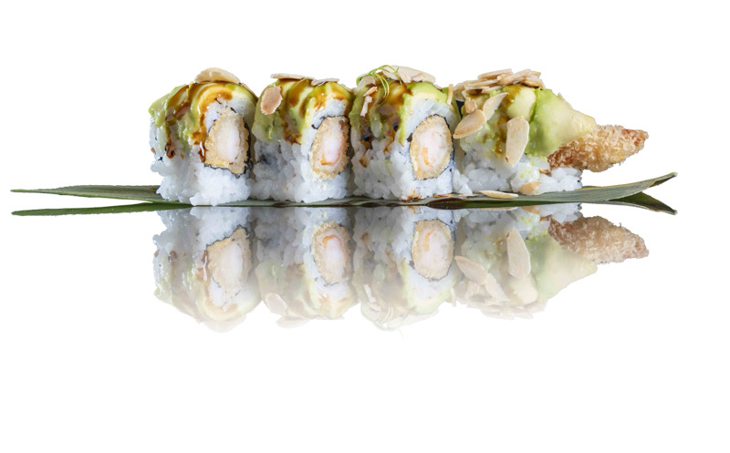 142.URAMAKI AVOCADO EBITEN