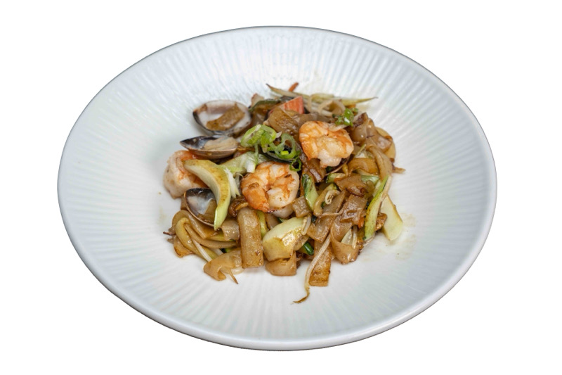 181.SPAGHETTI YUENAN CON FRUTTI DI MARE