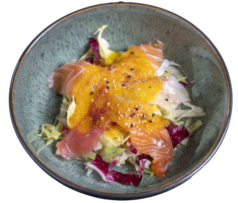 26.SASHIMI SALAD