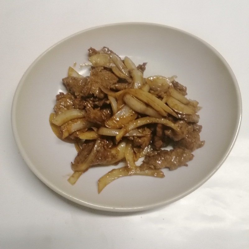 62 Boeuf aux oignons
