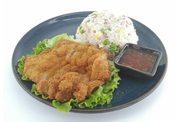 PC2. Poulet Croustillant avec Riz (Nature ou Cantonais)