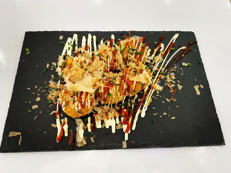 R04. Volcan's roll
