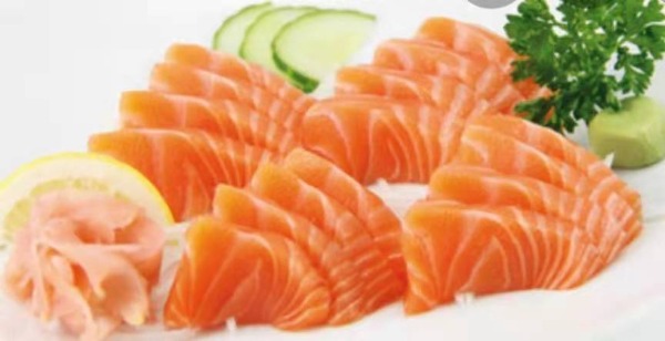 M12A 24 Sashimi saumon