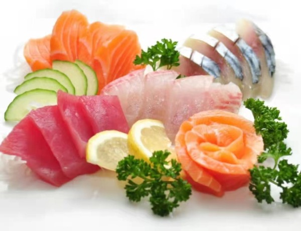 M12A 24 Sashimi assortis