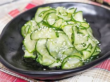 803. Salade de concombre