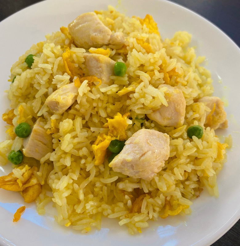 26. Riz sauté curry au poulet