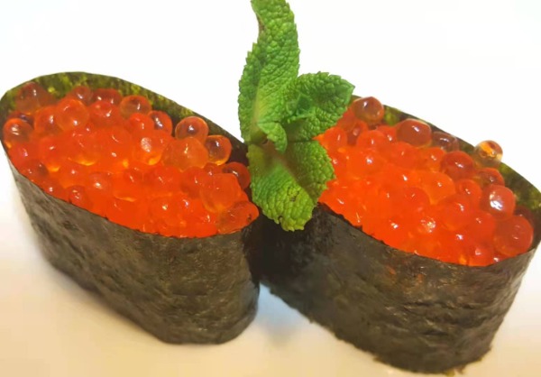308. Sushi Oeufs de saumon