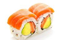 611. Maki Royal saumon avocat