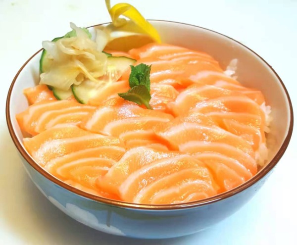 127. Chirashi Saumon