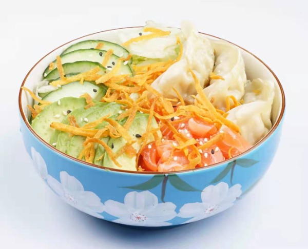 136 GYOZA POKE BOWL SAUMON