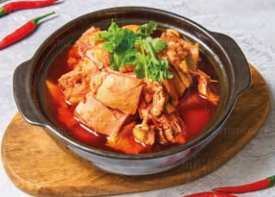 Ragoût de poulet rôti à l’igname