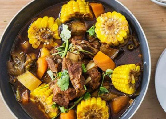 Marmite de légumes et travers de porc 🌶