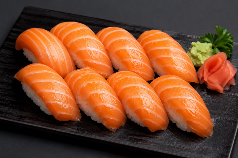 sushi saumon  8 piece