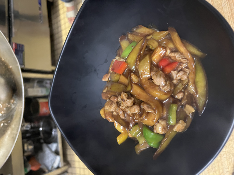 鱼香茄子煲/Aubergines à la sauce “Yu Xiang”