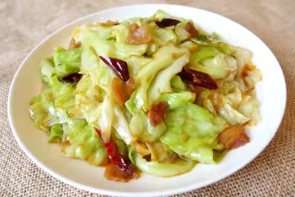 Chou croquants sauté avec du porc 🌶️