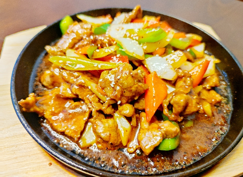 Boeuf sauté au poivre noir