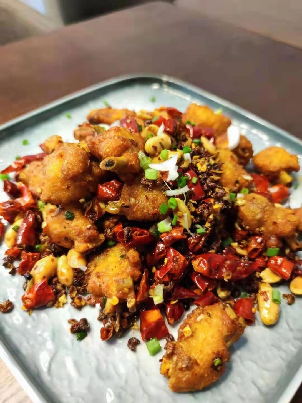 Poulet croustillant sauté avec cacahuete aux piments secs Chongqing 🌶️🌶️