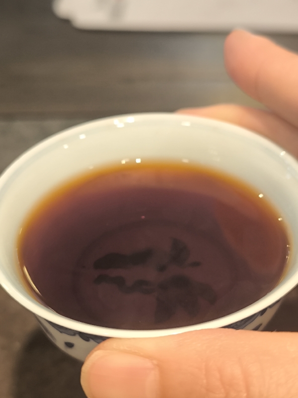 Thé puerh cuit millésime 2015(théière)