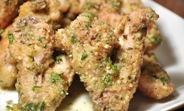 S01 Ailes de poulet sauté au sel et au poivre