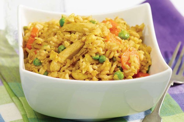 77 Riz sauté au curry (poulet)