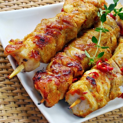T11 Brochettes de poulet grillé