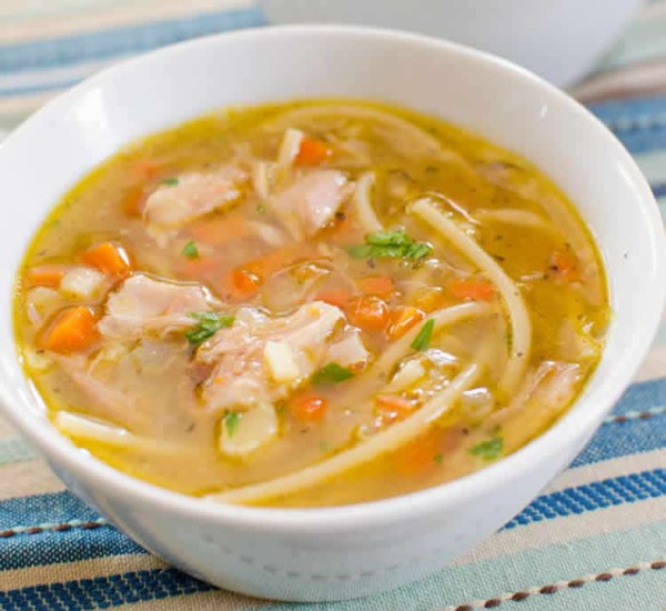 07 Potage au poulet et aux nouilles