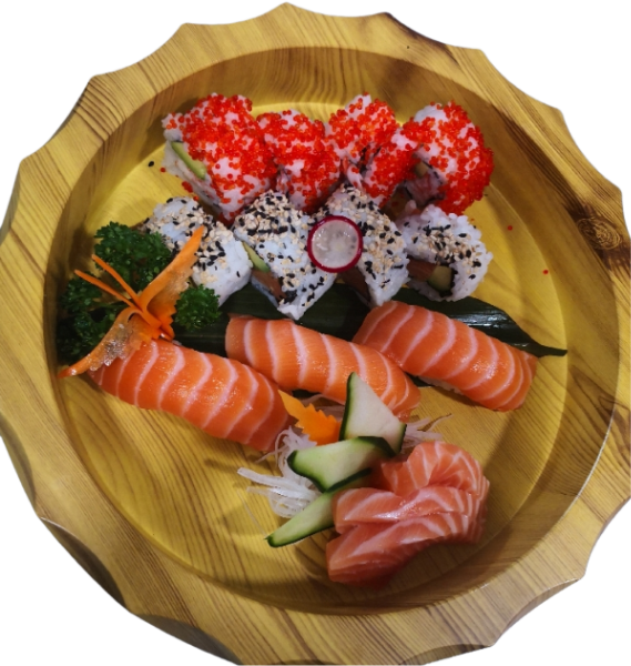C*  Uramakis 8 Pièces, Nigiris Saumon 3 Pièces, Sashimis 3 Piéces