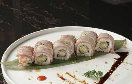 150. URAMAKI TUNA FLAMBÉ